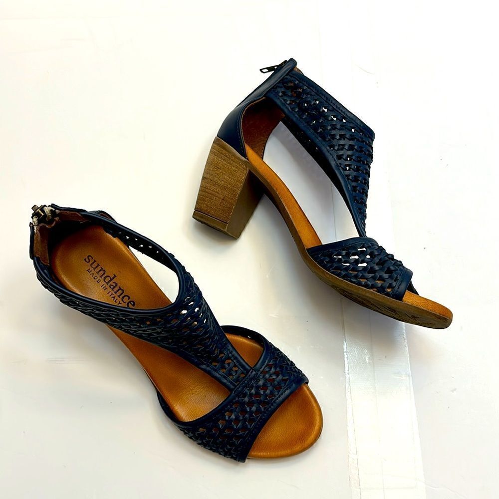 Sundance Italian leather women’s blue sandals size 38 US 7.5-8